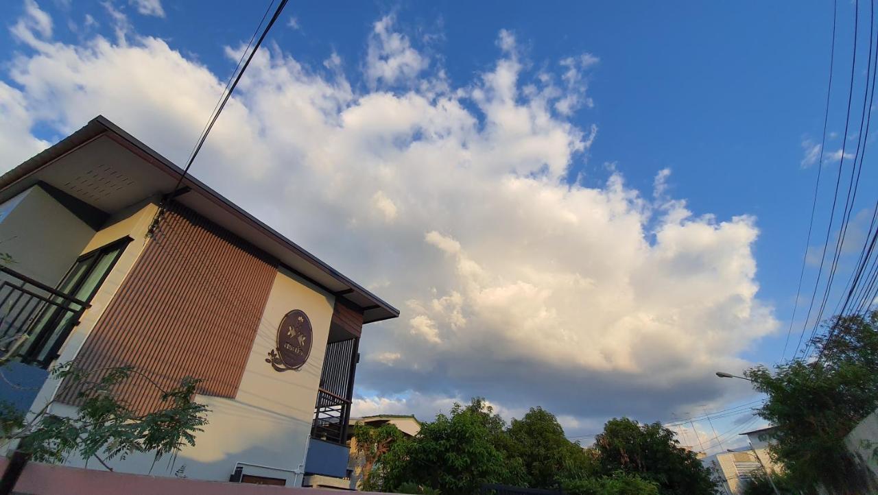 Sabua The Terrace Homestay Uthai Thani Exteriör bild